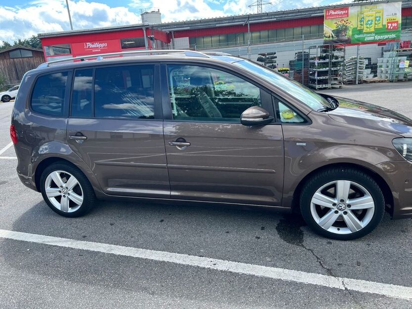 VW Touran 160.000 km 7.000 € Eschweiler 52249