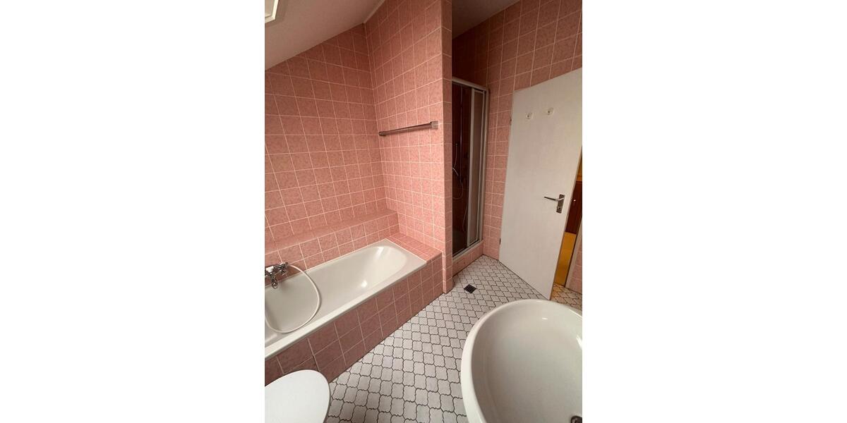 Dachgeschoßwohnung Aachen Aachen-Mitte - 2 Zimmer, 99 m&sup2;, 325.000&euro; | Angebot:27209201