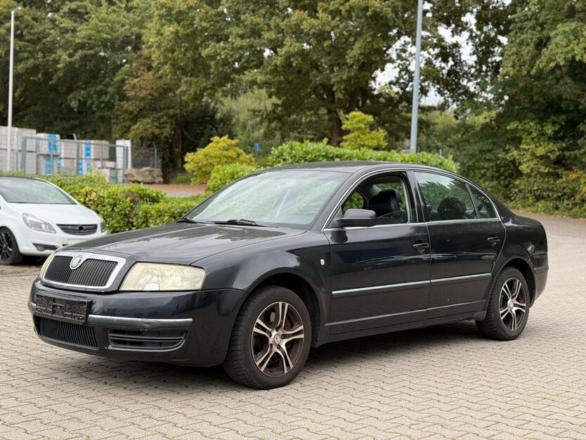 Skoda Superb 294.499 km 1.990 € Alsdorf 52477