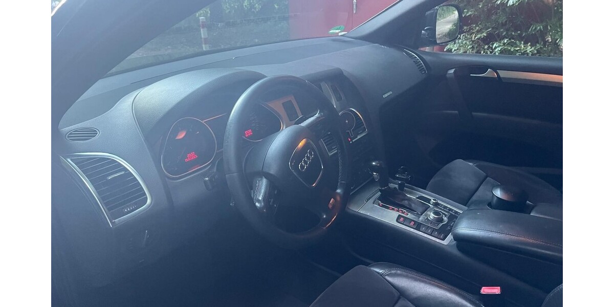 Audi Q7 305.000 km 7.500 &euro; Baesweiler 52499