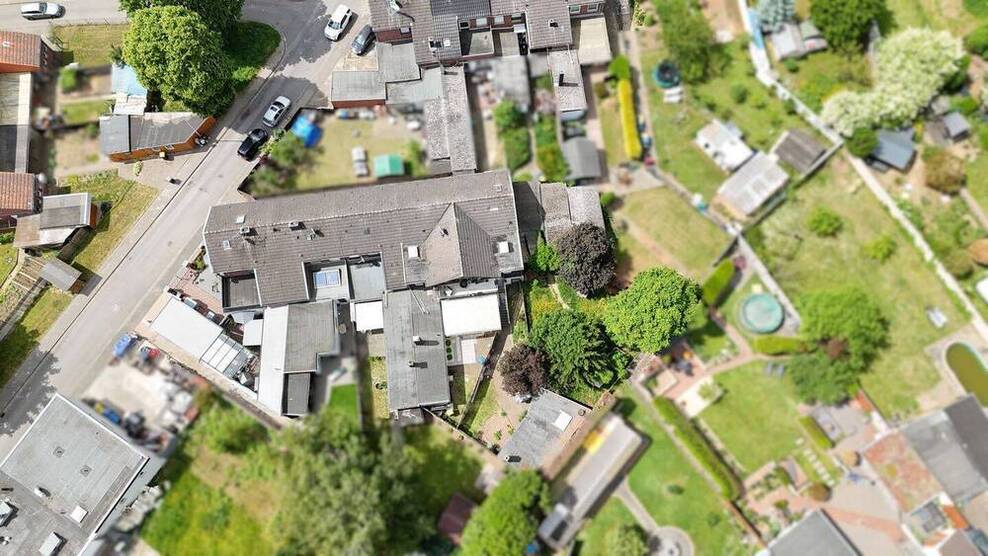 *** Idyllisches Wohnen: Wohnung mit Garten, Balkon und privatem Zugang ***