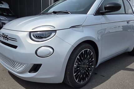 Fiat 500C 1.001 km 25.880 &euro; Düren 52351