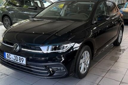 VW Polo 12.000 km 22.589 &euro; Baesweiler 52499