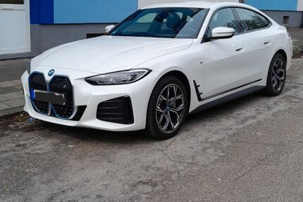 BMW i4 16.700 km 33.900 &euro; Alsdorf 52477