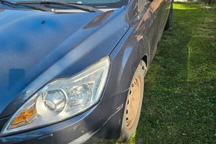 Ford Focus 334.597 km 1.300 € Düren 52349