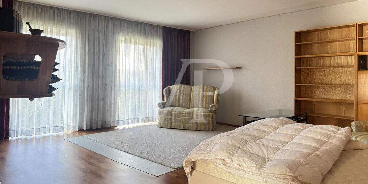 Etagenwohnung Eschweiler - 3 Zimmer, 185 m&sup2;, 1.350&euro; | Angebot:25800937