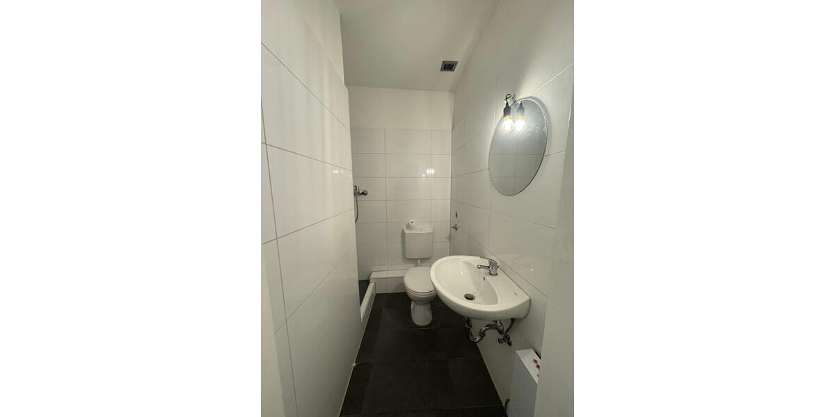 Dachgeschoßwohnung Aachen Aachen-Mitte - 1 Zimmer, 20 m&sup2;, 445&euro; | Angebot:25500375