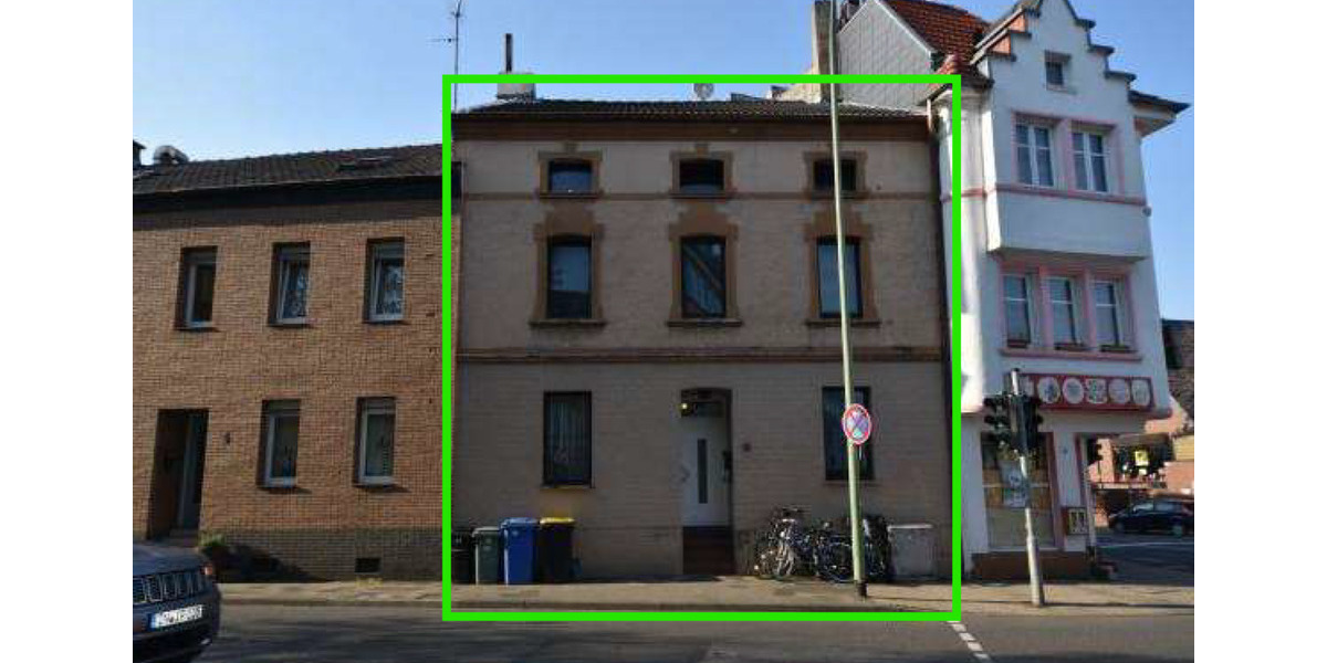 Zentral gelegenes Reihenhaus teilsaniert in Düren 5 zimmer