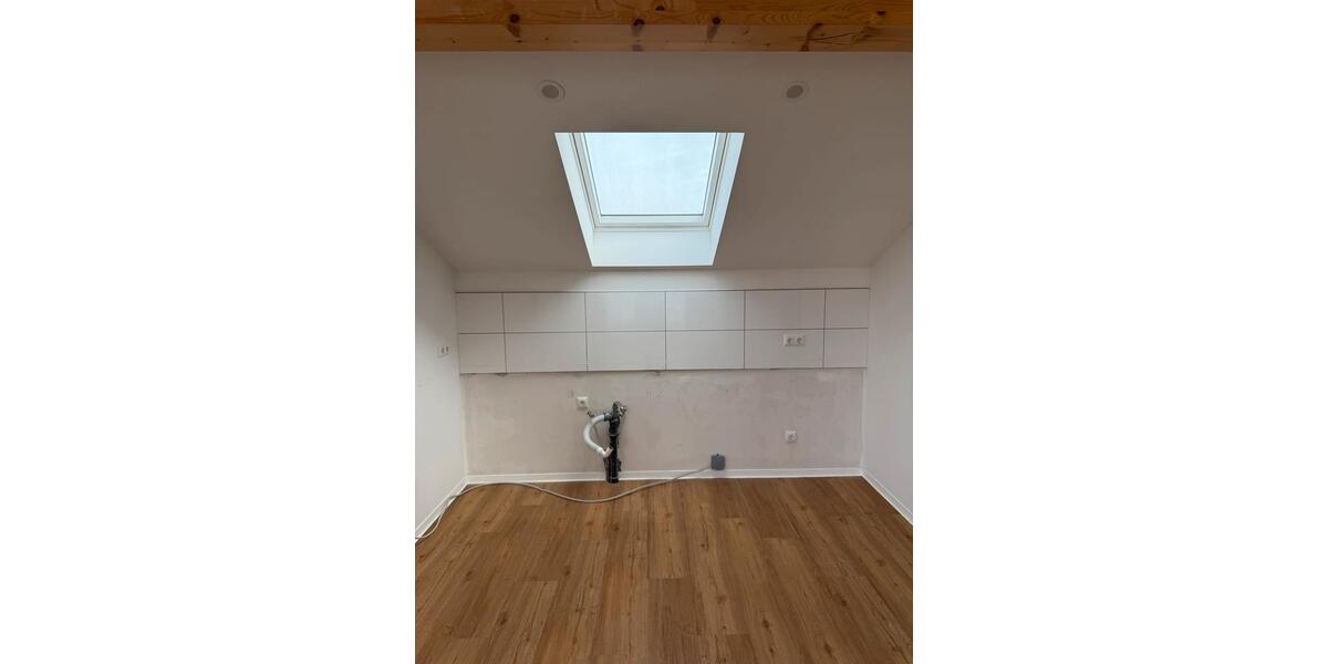 Dachgeschoßwohnung Linnich - 1.5 Zimmer, 60 m&sup2;, 750&euro; | Angebot:26131989