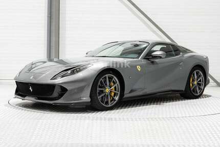 Ferrari 812 5.950 km 455.000 € Herzogenrath 52134