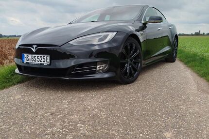 Tesla Model S 269.852 km 21.950 € Geilenkirchen 52511