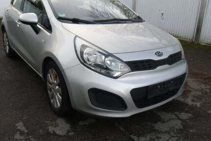 Kia Rio 117.000 km 5.790 € Aachen 52068