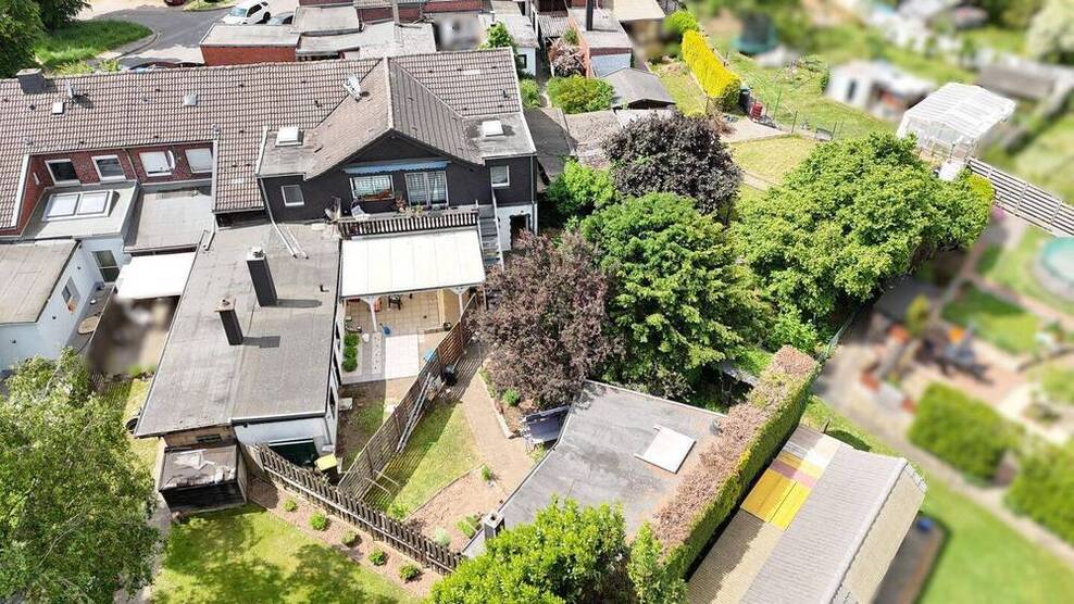 *** Idyllisches Wohnen: Wohnung mit Garten, Balkon und privatem Zugang ***