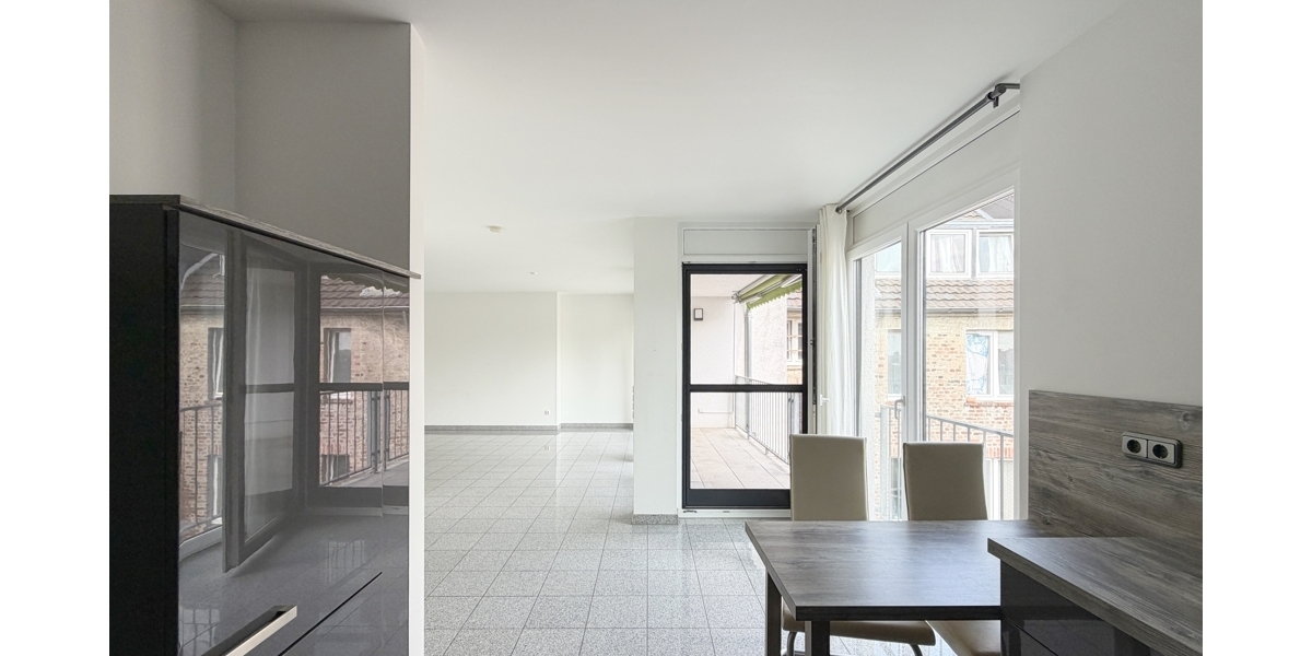 JÄSCHKE - Wohnkomfort in Bestlage von Burtscheid – hochwertige Eigentumswohnung mit Loggia - Etagenwohnung Aachen Aachen-Mitte | Angebot:27134665