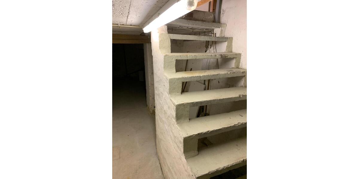 Natursteinhaus in Üdingen mit Garage - renovierungsbedürftig 5 zimmer