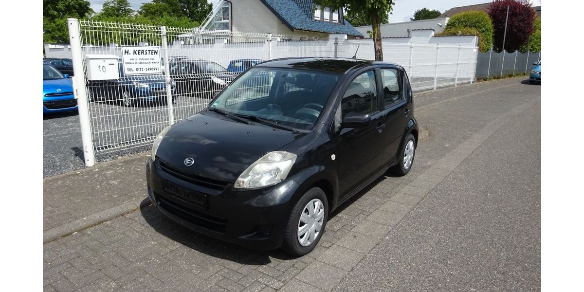 Daihatsu Sirion 89.000 km 1.950 &euro; Übach-Palenberg 52531