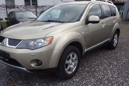 Mitsubishi Outlander 199.800 km 4.950 &euro; Alsdorf 52477
