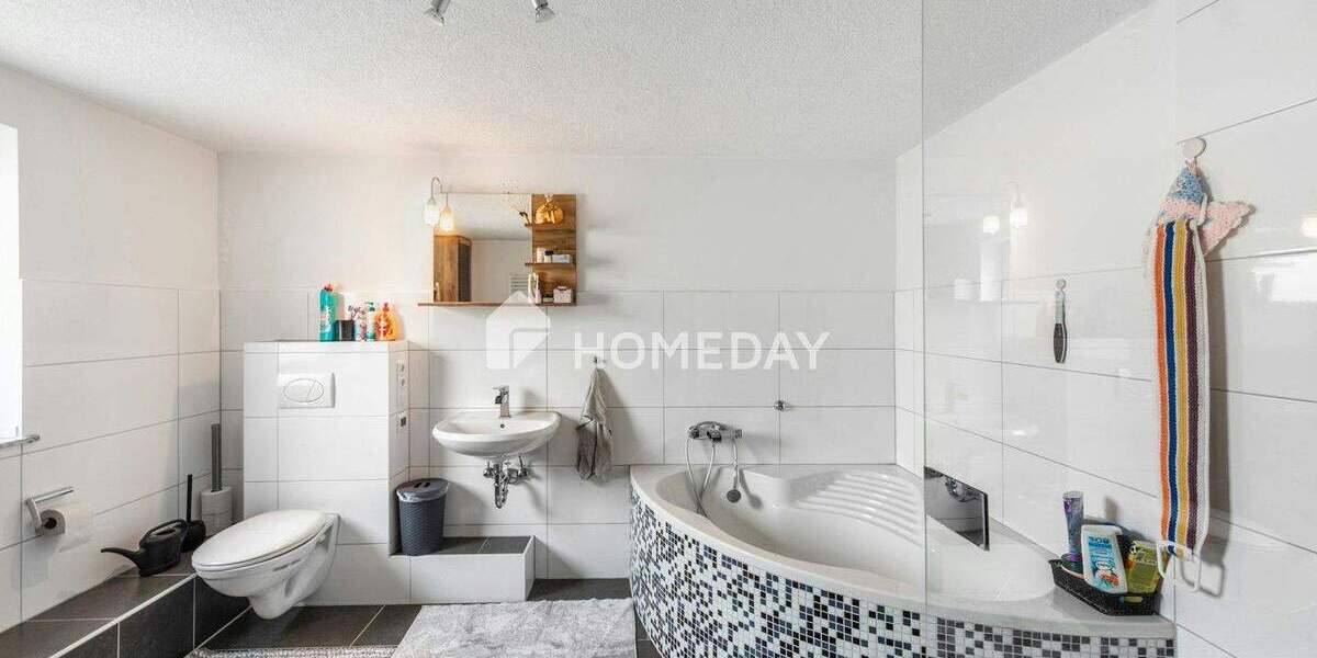 Ein Haus, zwei Wohnungen - hier wächst Familie über Generationen zusammen 5 zimmer