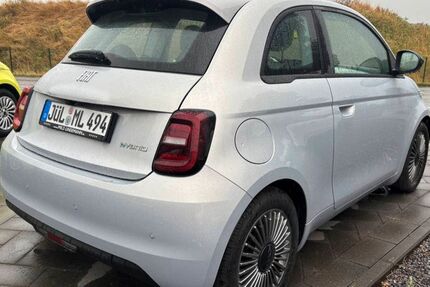 Fiat 500 1.446 km 22.990 &euro; Jülich 52428