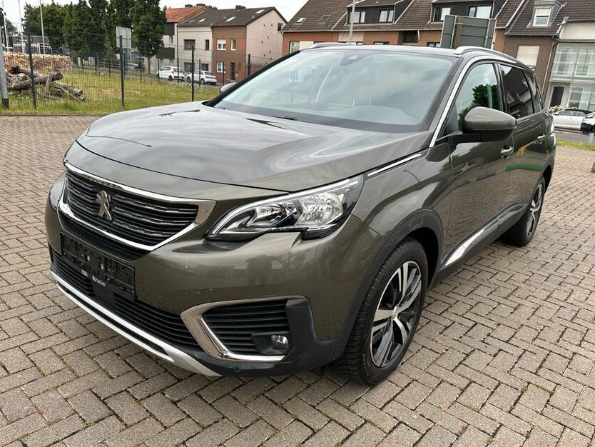 Peugeot 5008 88.000 km 15.999 € würselen 52146