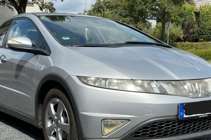 Honda Civic 133.000 km 3.590 € Aachen 52068