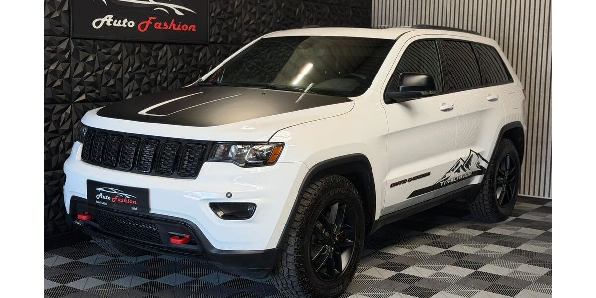 Jeep Grand Cherokee 61.000 km 31.950 &euro; Jülich 52428