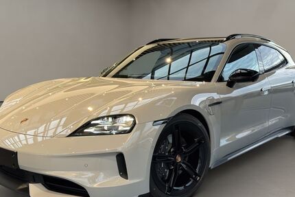 Porsche Taycan 5.500 km 107.400 &euro; Aachen 52068