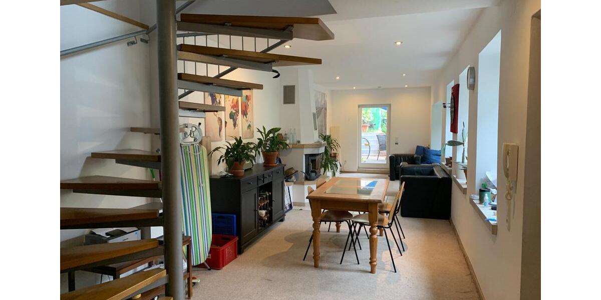 Eigentumswohnung mit „Haus-im-Haus“-Charakter 4 zimmer