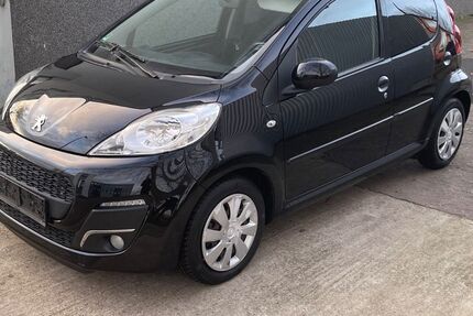 Peugeot 107 148.000 km 4.000 &euro; Aachen 52070