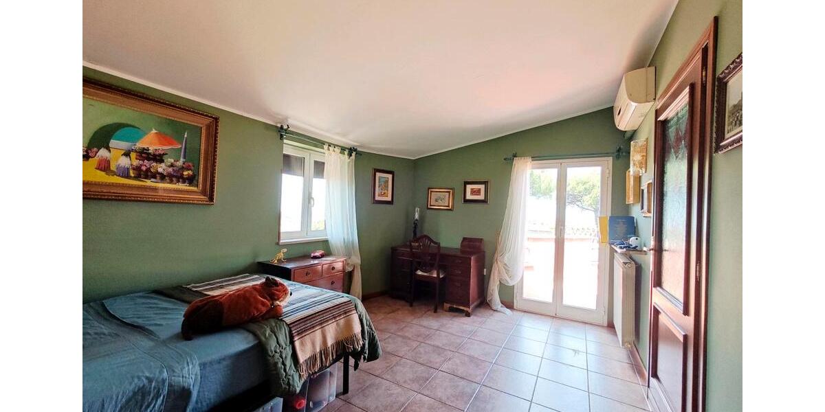 Villa Stolberg (Rhld.) Gressenich - 2 Zimmer, 152 m&sup2;, 300.000&euro; | Angebot:27143633