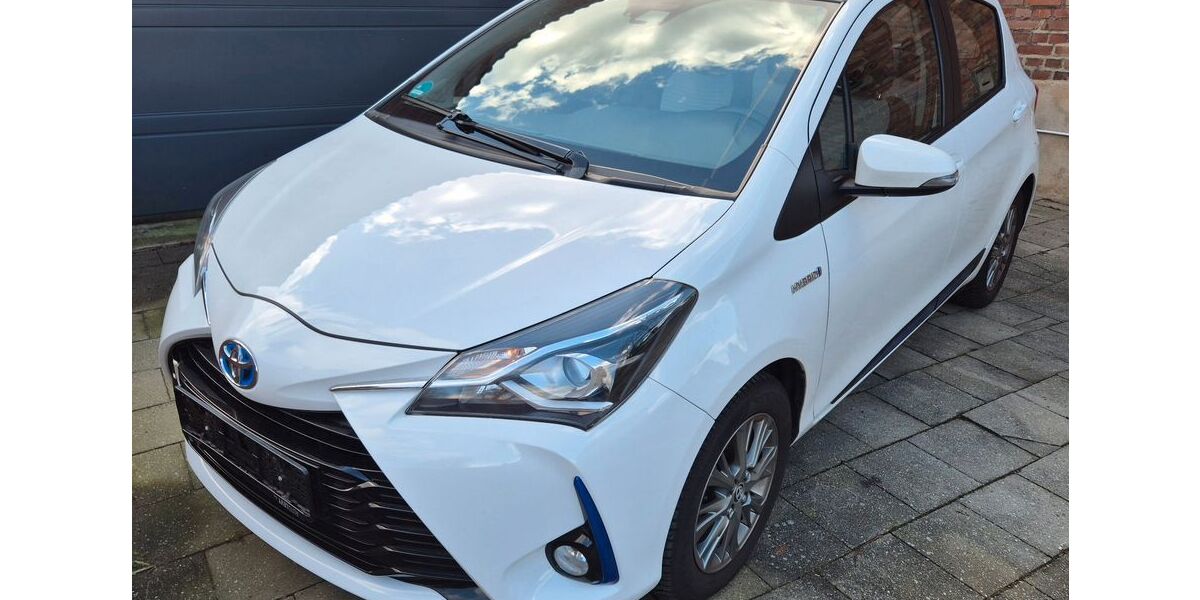 Toyota Yaris 69.676 km 13.490 &euro; Übach-Palenberg 52531