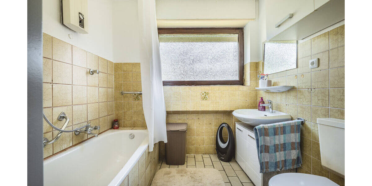 Mehrfamilienhaus, Wohnhaus Übach-Palenberg Übach - 400.000&euro; | Angebot:26192207