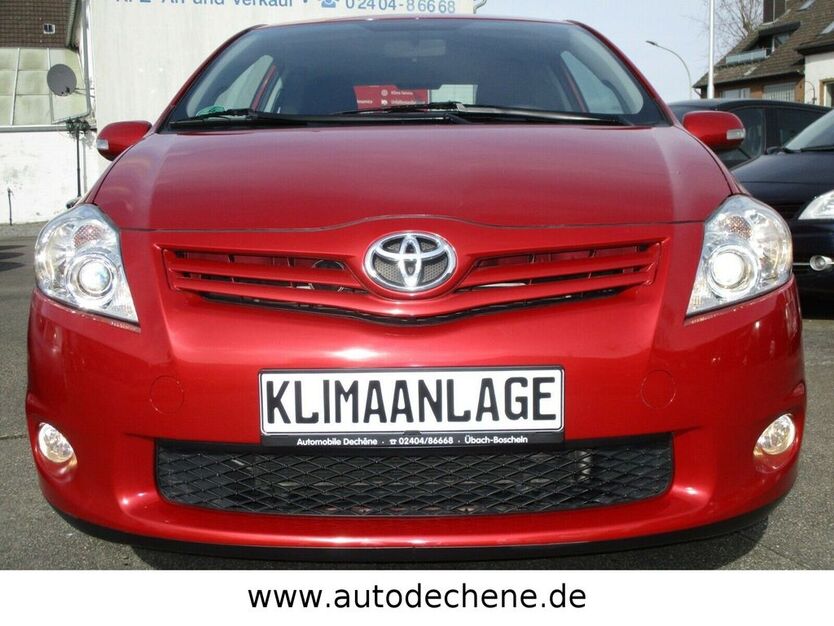 Toyota Auris 114.500 km 7.950 € Übach-Palenberg 52531