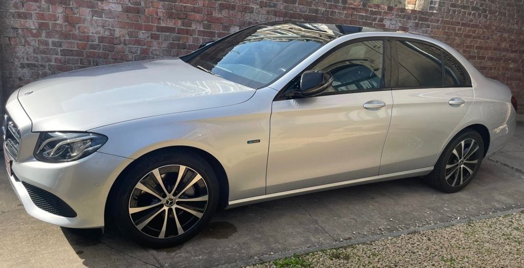 Mercedes-Benz E 300 107.000 km 27.500 € Übach Palenberg 52531