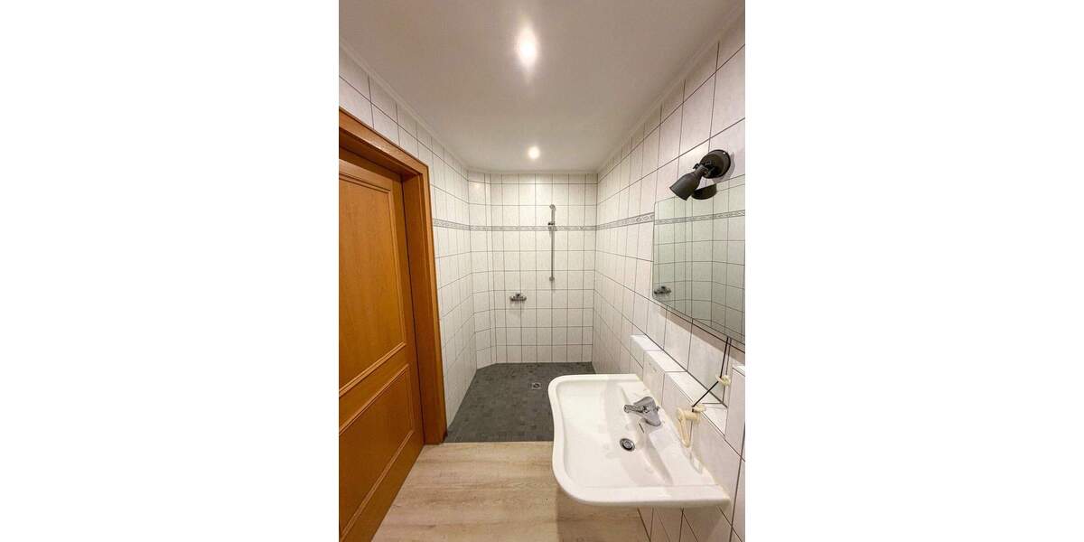 Mehrfamilienhaus, Wohnhaus Stolberg (Rheinland) / Büsbach Büsbach - 7 Zimmer, 173 m&sup2;, 359.000&euro; | Angebot:25686987