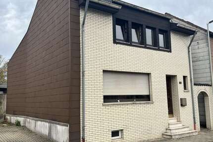 Haus zum Kaufen in Aldenhoven Siersdorf 179.000 € 90.92 m² 5 zimmer