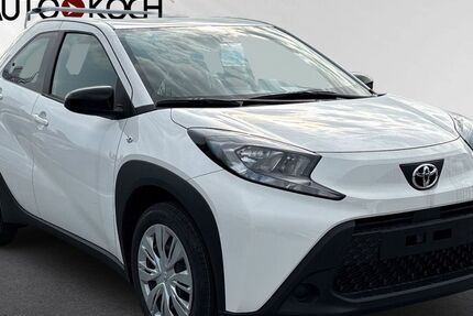 Toyota Aygo (X) 2.500 km 15.789 € Eschweiler 52249