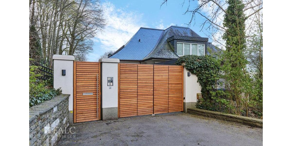 Maisonettenwohnung Aachen Aachen-Mitte - 3 Zimmer, 201 m&sup2;, 2.500&euro; | Angebot:26075061