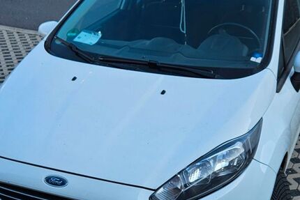 Ford Fiesta 206.141 km 2.950 &euro; Düren 52351