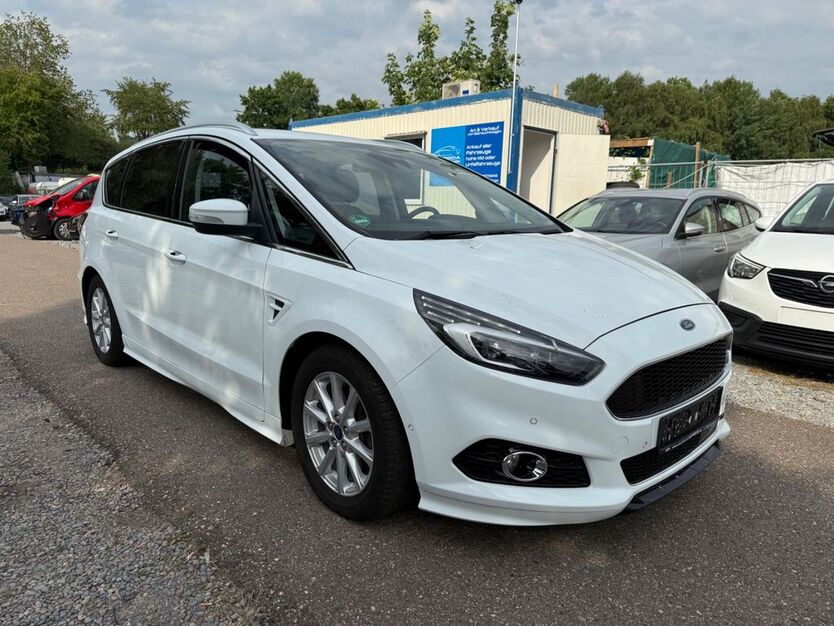 Ford S-Max 141.000 km 12.490 € aachen 52070