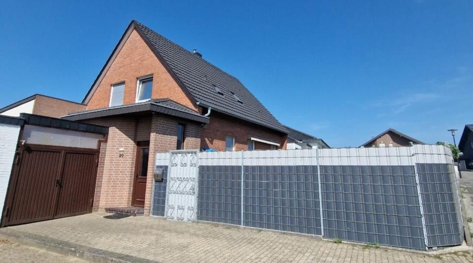 Einfamilienhaus Geilenkirchen - 6 Zimmer, 175 m&sup2;, 379.000&euro; | Angebot:25824469