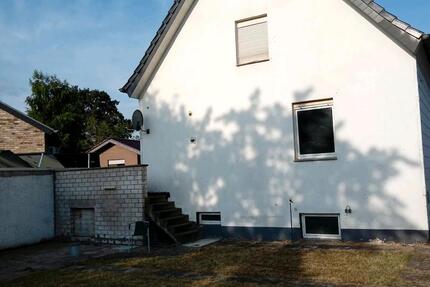 EFH mit Garten und Garage 4 zimmer