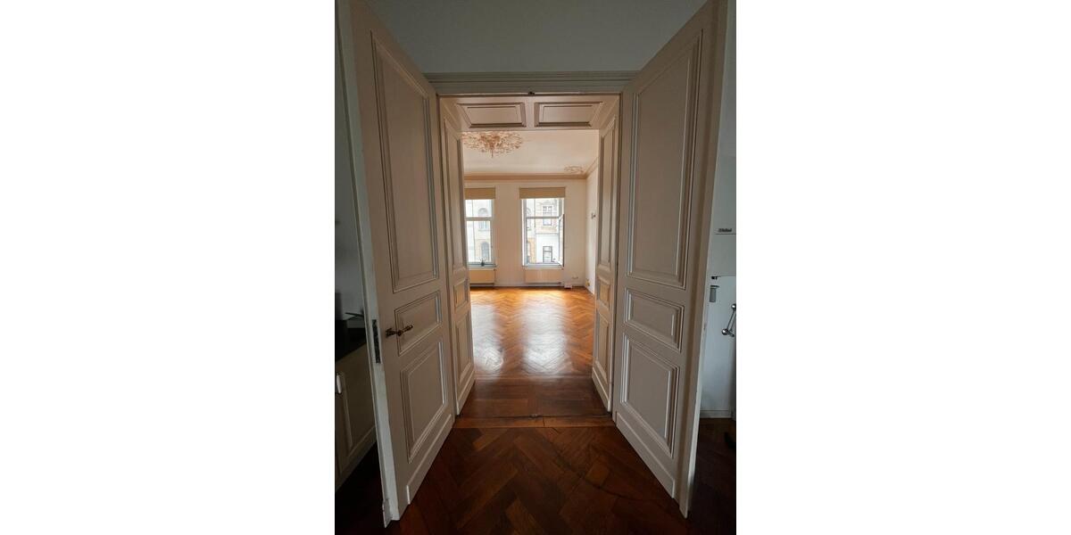 Hochparterre Aachen Aachen-Mitte - 2 Zimmer, 65 m&sup2;, 1.260&euro; | Angebot:26414722
