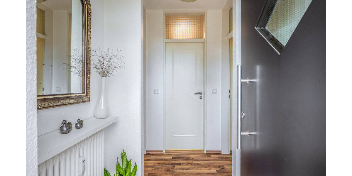 Etagenwohnung Aachen Laurensberg - 3 Zimmer, 96 m&sup2;, 265.000&euro; | Angebot:26207192