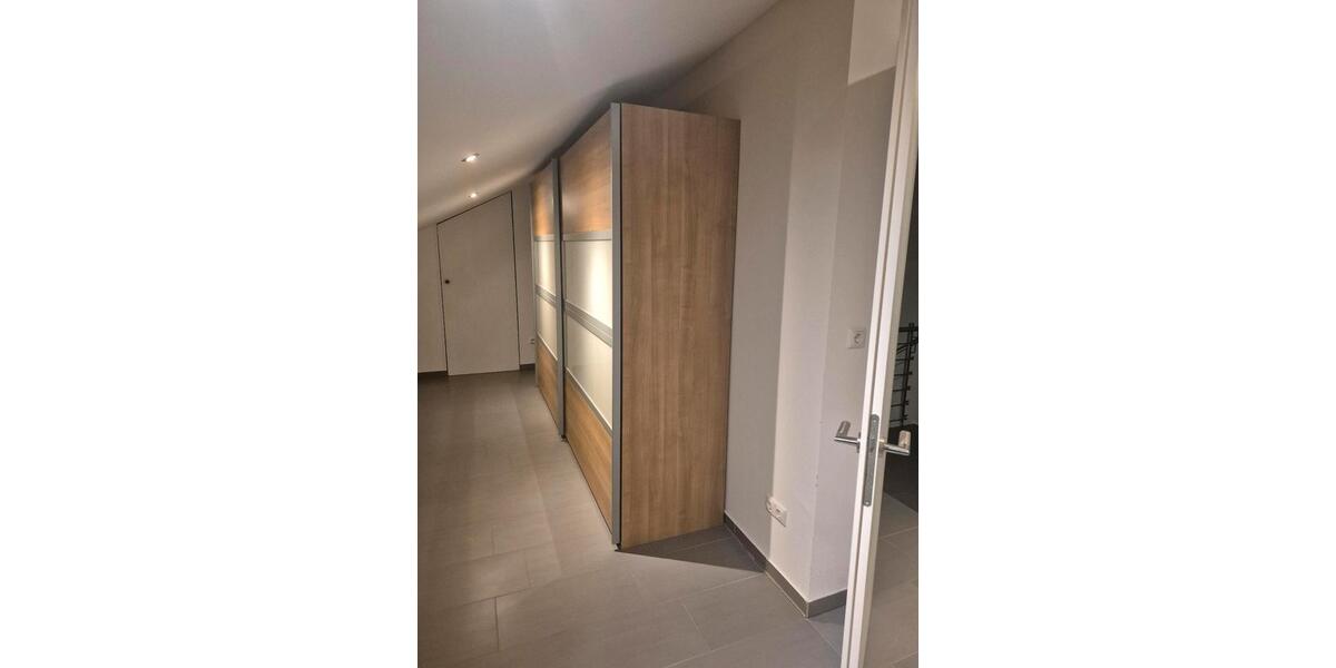 Einfamilienhaus KFW55 232m 2011 2 Garagen mit Restarbeiten 5 zimmer