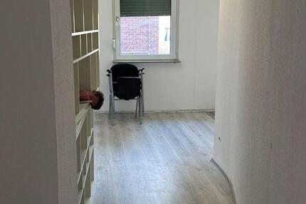 kleines Zimmer oder als Büro,12qm,1 A LAGEZENTRUM AUF DER BAHNHOFSTR.48,ALSDORF zimmer