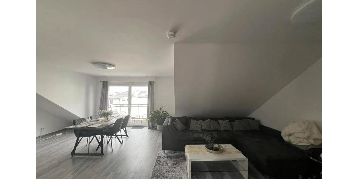 Dachgeschoßwohnung Düren Mariaweiler-Hoven - 2.5 Zimmer, 78 m&sup2;, 1.240&euro; | Angebot:26147728
