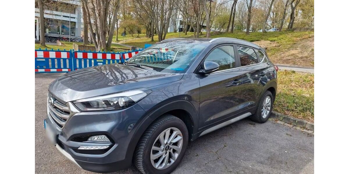 Hyundai TUCSON 58.000 km 12.980 &euro; Aachen 52072