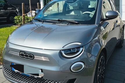 Fiat 500e 61.000 km 18.450 &euro; Nideggen 52385