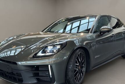 Porsche Panamera 9.900 km 133.700 € Aachen 52068
